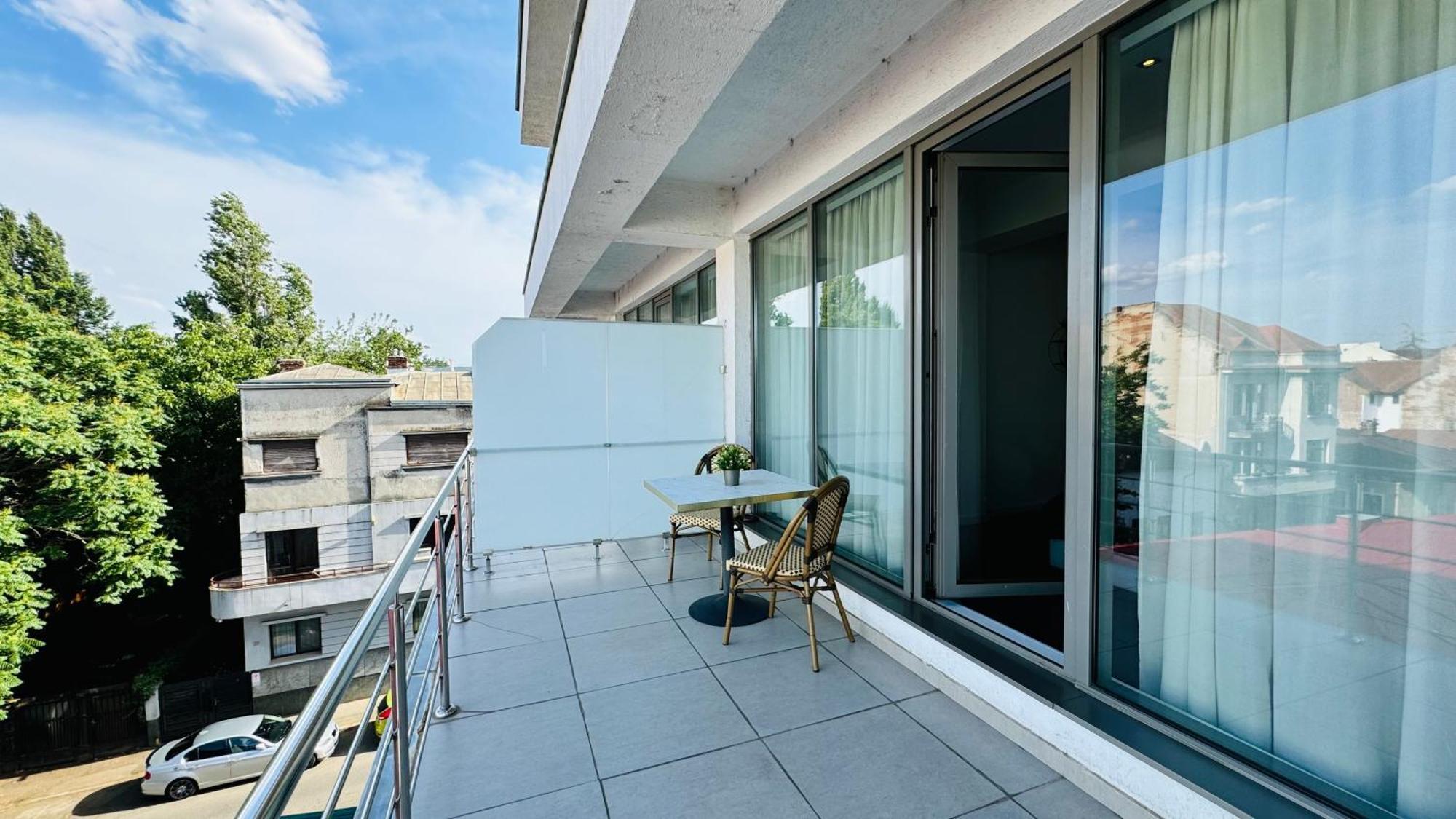 Urban Paradise - Modern Central Accommodation Bucharest Exterior photo